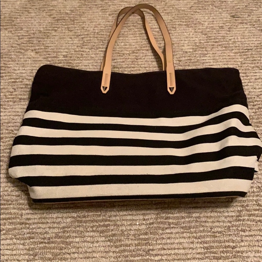 Stella and Dot Stripe Pocketbook
